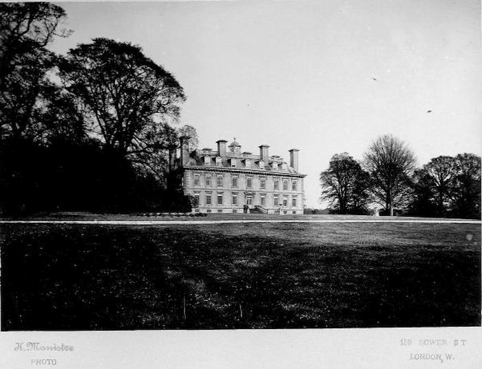 Coleshill House British Resistance Archive